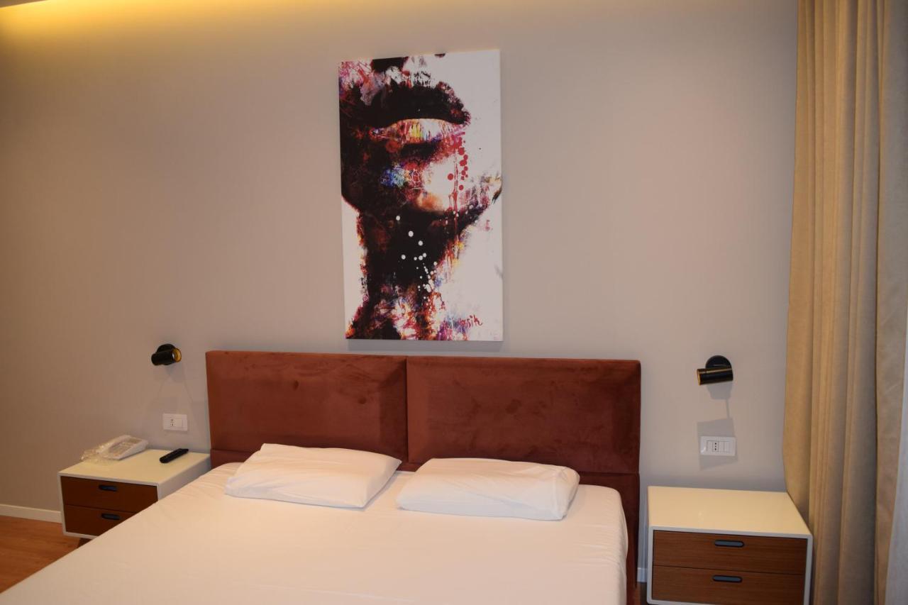 Star Hotel Astir Tirana Exterior foto